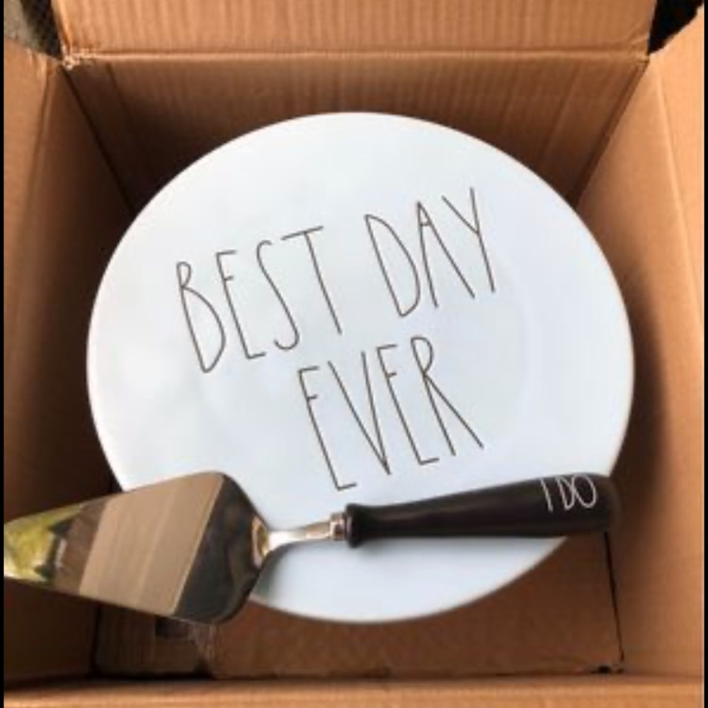 New 🌟Firm🌟Rae Dunn Wedding Cake Stand